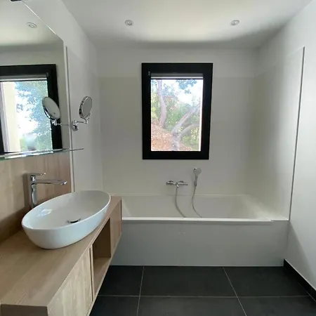 Boreas - Pool, Sea View &
