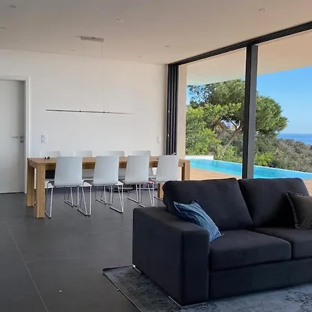 Boreas - Pool, Sea View &